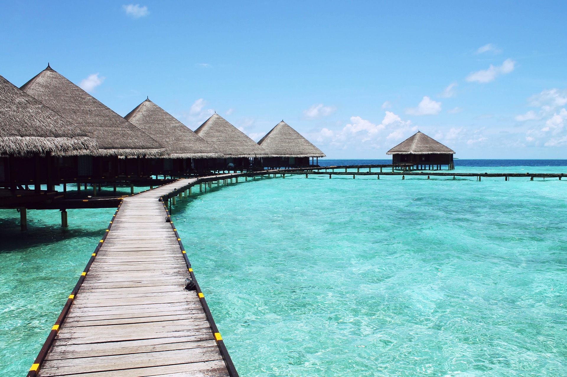 snapwiresnaps-paradise-598201_1920